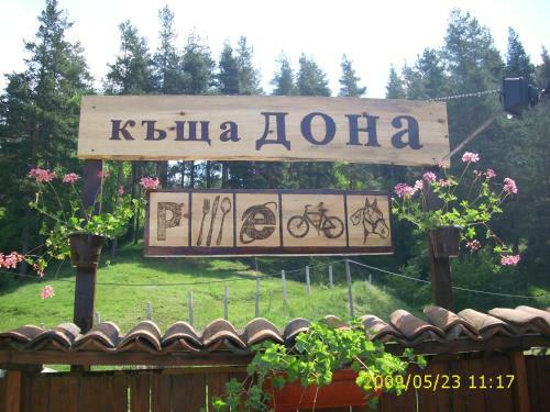 Hostal Dona Guest House
