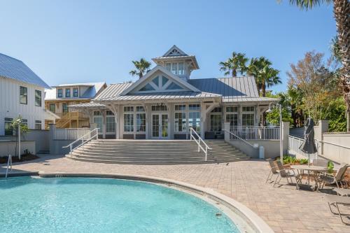 Lionfish Inn 53