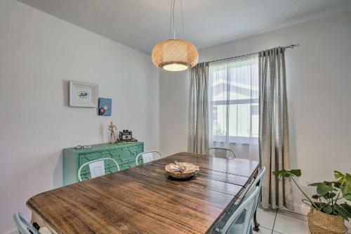 Coastal Jupiter Oasis Less Than 3 Miles To Beaches!