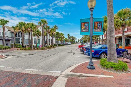 Apartamento Relaxing Condo On Oceanfront - Hear The Waves - Pool -sleeps 6