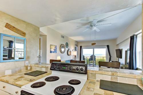 Apartamento Relaxing Condo On Oceanfront - Hear The Waves - Pool -sleeps 6