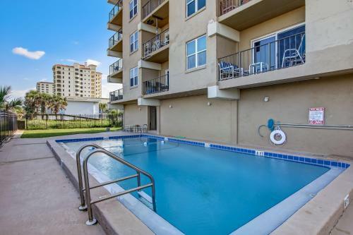 Apartamento Relaxing Condo On Oceanfront - Hear The Waves - Pool -sleeps 6