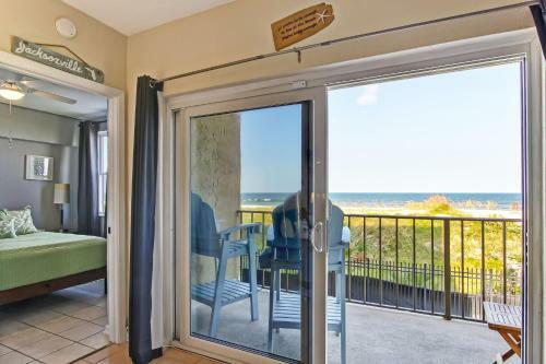 Apartamento Relaxing Condo On Oceanfront - Hear The Waves - Pool -sleeps 6