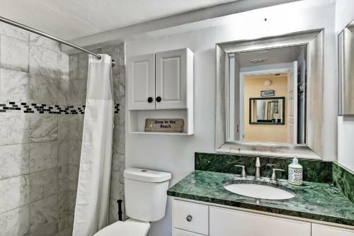 Apartamento Relaxing Condo On Oceanfront - Hear The Waves - Pool -sleeps 6