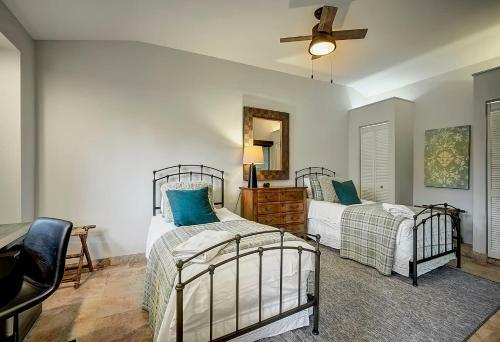 Fantastic 3 Bedroom Heated Salt Pool Home 3 Blocks From Wilton Drive