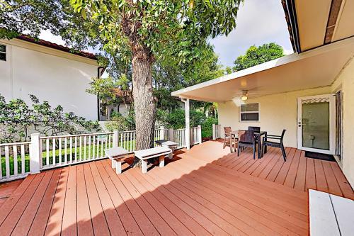 Tropical Oasis Retreat
