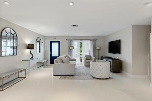 Villa 4100 Hyde Cove Of Oakland Park