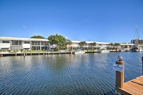 Sleek And Chic Waterfront Home With Private Pool!