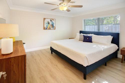 The Waterman's Retreat- 3 Bedroom Waterfront Unit