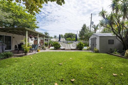 Recently Renovated Paradise With Private Pool! Close To Everything! Home