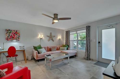 Wilton Manors Cottage West 2 Bed 2 Bath W/own Pool