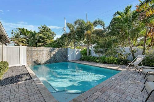 Wilton Manors Cottage West 2 Bed 2 Bath W/own Pool