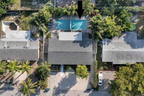 Wilton Manors Cottage West 2 Bed 2 Bath W/own Pool