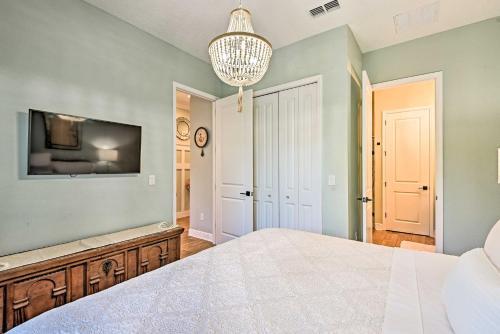 Anna Maria Island Escape, Walk To Beaches!