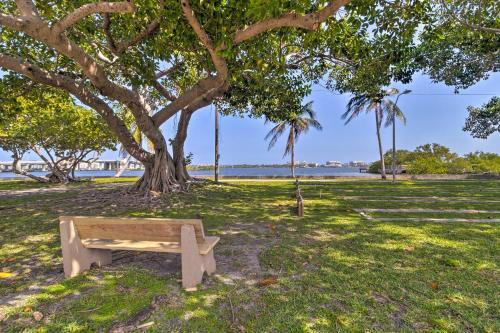 Lake Worth Gem On The Intracoastal Waterway!