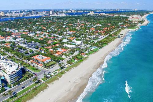 Breezy Ocean Escape