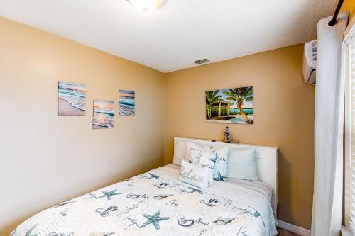 Paradise Palms Largo