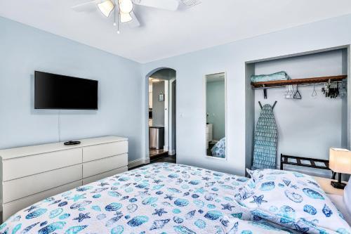 Beachy Bungalow