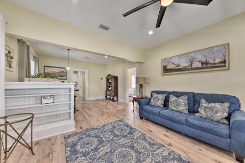 Charming And Central Jacksonville Home With Porch
