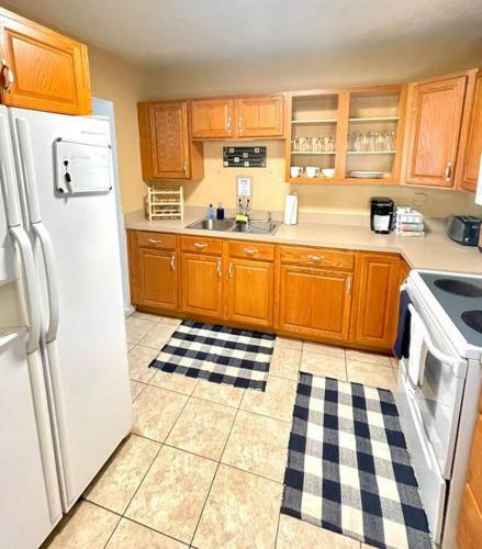 Secluded+spacious 4brfamily Home+self-checkin+wifi