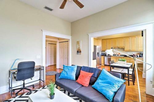 Airy Apartment In Historic Springfield