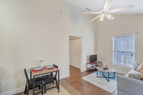 Apartamento Large 1 Br Carriage House In Historic Spr