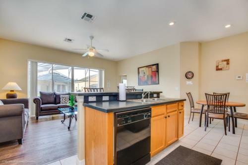 Fantastic 5 Bed Pool Spa Home With Gamesroom 161cl Villa