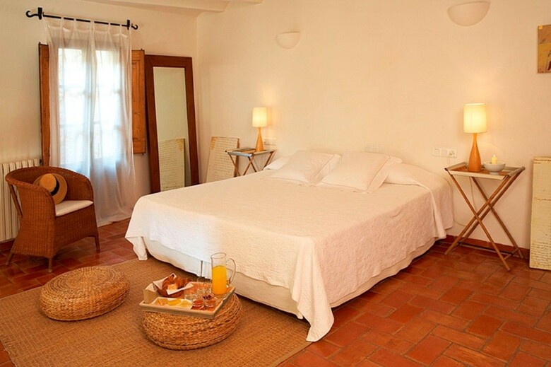 Hotel La Pla�a Madremanya