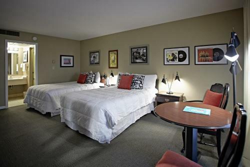 Don Hall's Guesthouse Hotel & Conference Center