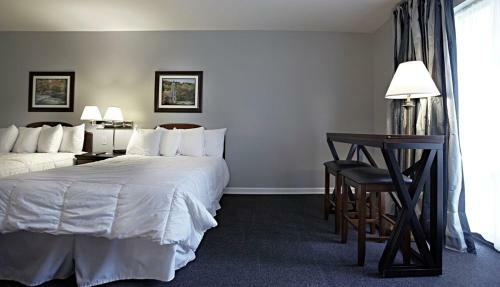 Don Hall's Guesthouse Hotel & Conference Center