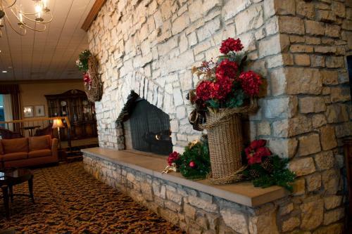 Don Hall's Guesthouse Hotel & Conference Center