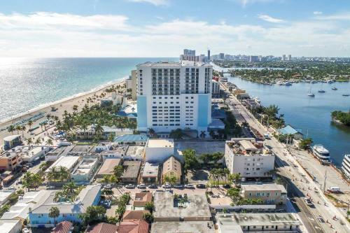 Apartamento Stylish 1 Bedroom Apt With A Master Suite Unit # 5