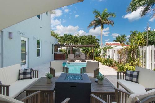 Hollywood Dream House - 5 Bedroom With A Pool
