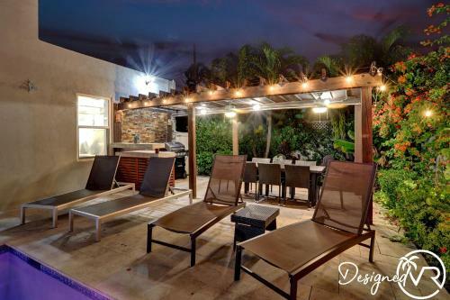 Hollywood Dream House - 5 Bedroom With A Pool