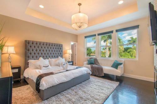 Hollywood Dream House - 5 Bedroom With A Pool