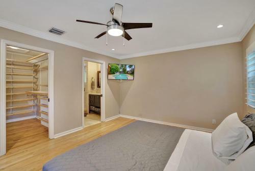 Tropical 3 Bedroom Villa With Heated Pool Mins To Beach