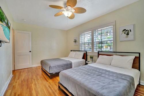 Tropical 3 Bedroom Villa With Heated Pool Mins To Beach