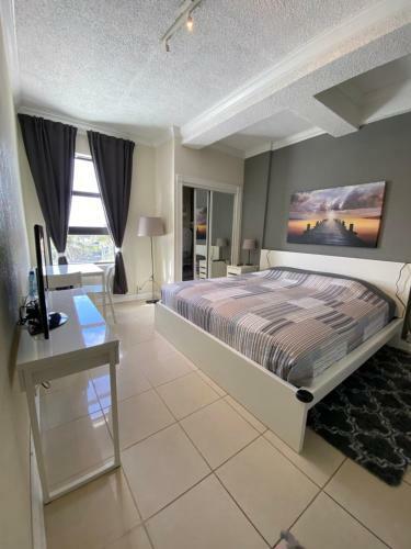 Apartamento 5. Beach And Boardwalk Condo In Hollywood
