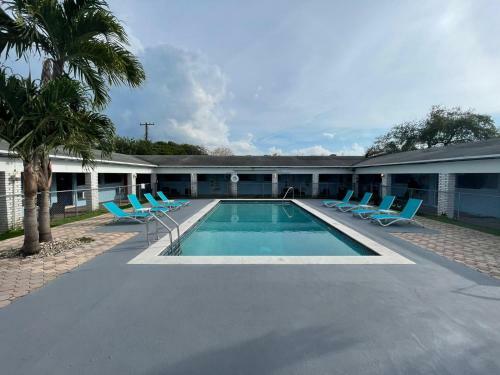Hotel Hollywood Gardens Inn & Suites
