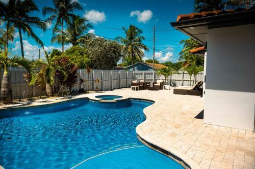 Villa Modern Newly Renovated Boho Beach Home With Heated Pool