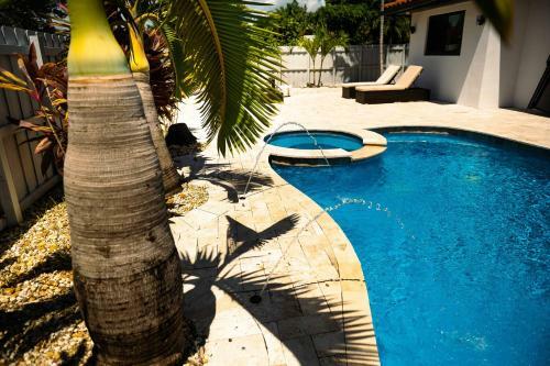 Villa Modern Newly Renovated Boho Beach Home With Heated Pool