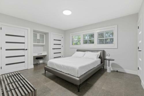 Luxury 4 Bedroom Villa With Pool In Hollywood Beach