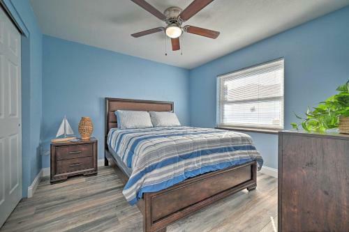 Port Richey Getaway With Lanai, Pool And Grill!