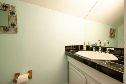 Almost Southernmost Too 3 Bedroom Home With Private Pool