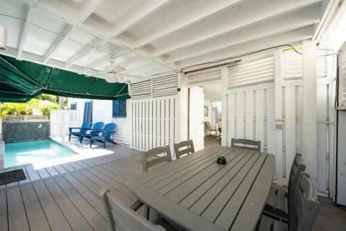 Almost Southernmost Too 3 Bedroom Home With Private Pool