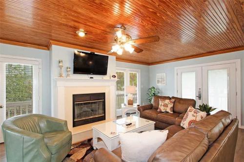 Cozy Beach House