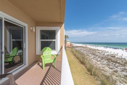 Emerald Dunes #204