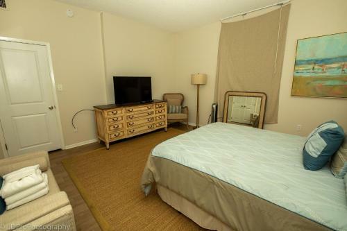 Apartamento Dolphin Point 701a Condo