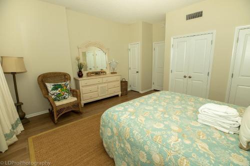 Apartamento Dolphin Point 701a Condo
