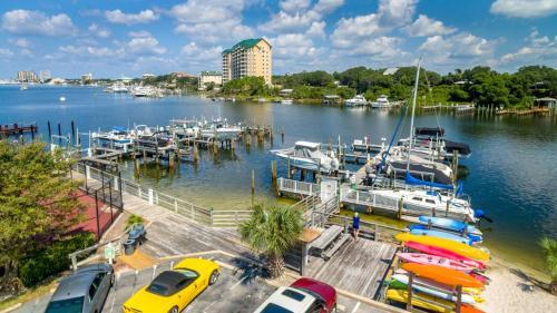 Apartamento Dolphin Point 701a Condo